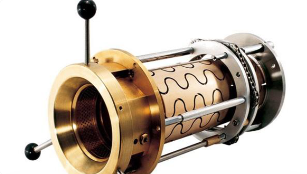 Post-Extrusion Equipment – Vacuum Sizer and Calibration Tools